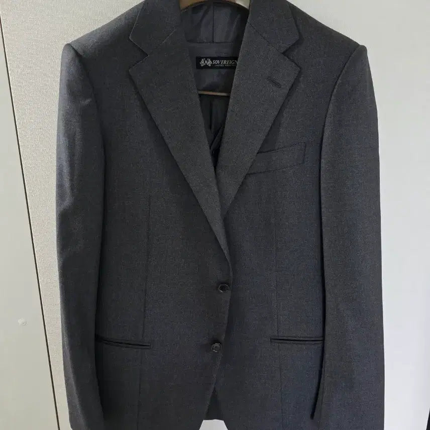 [BUNJANG] Sovereign Charcoal Gray Three-Piece Suit / 소버린 차콜 그레이 쓰리피스 수트