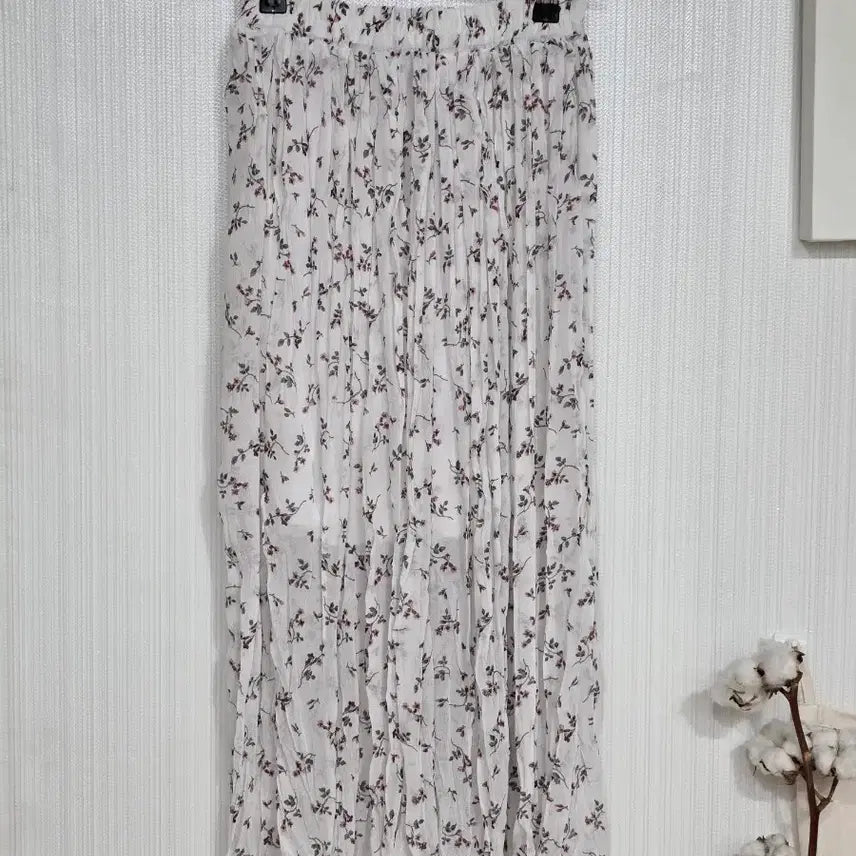 [BUNJANG] Floral Pattern Pleated Long Skirt / 플로럴 패턴 플리츠 롱 스커트