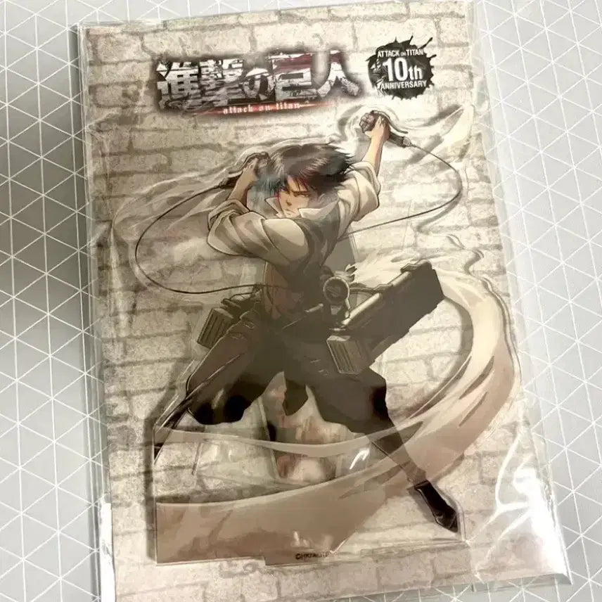 [BUNJANG] Attack on Titan 10th Anniversary Village Vanguard Levi Acrylic Stand / 진격의 거인 10주년 빌리지 뱅가드 리바이 아크릴 스탠드 후없선