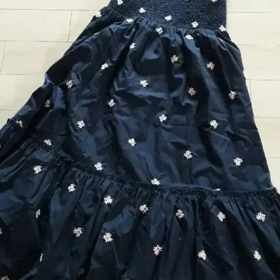 [BUNJANG] Navy Sleeveless Smocked Long Dress (Size S) / 네이비 스모킹 나시 원피스(S)