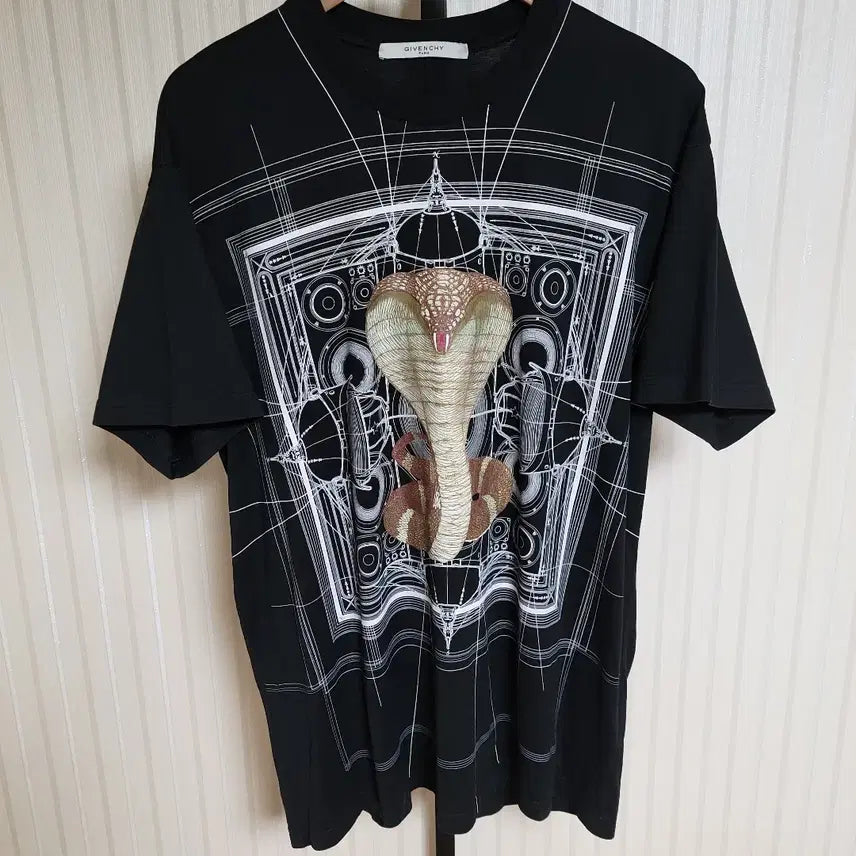 [BUNJANG] Givenchy Snake Short Sleeve T-Shirt / [M] 지방시 스네이크 반팔티(티셔츠) 7348 651