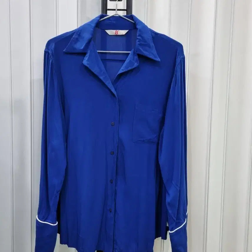 [BUNJANG] Blue Shirt with White Line Detail / 블루 셔츠 (흰색 라인 포인트)