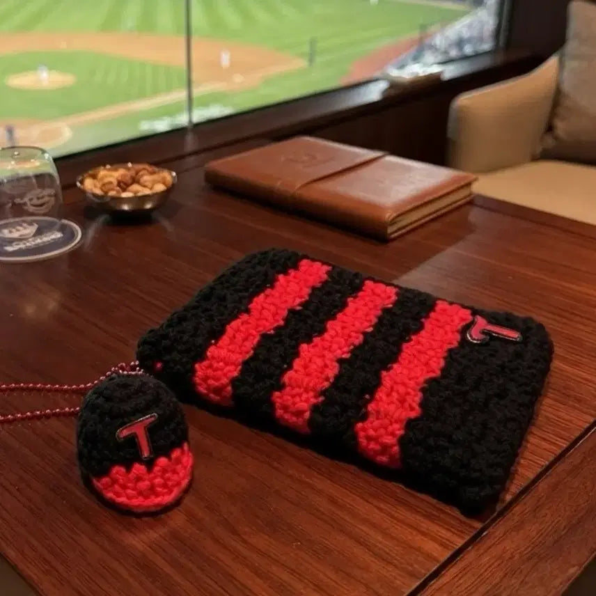 [BUNJANG] Handmade Knitted Card Holder LG Twins Color Edition / 핸드메이드)뜨개 카드지갑 엘지트윈스 컬러 에디션