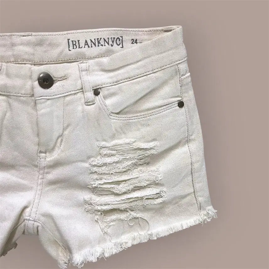 [BUNJANG] BLANKNYC Cream Distressed Denim Shorts / [BLANKNYC] 정품 크림 숏팬츠 판매