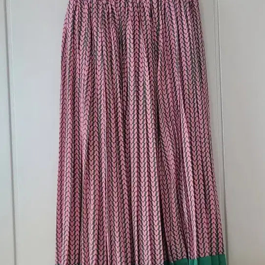 [BUNJANG] Pink Green Pattern Pleated Long Skirt / 핑크 그린 패턴 플리츠 롱스커트