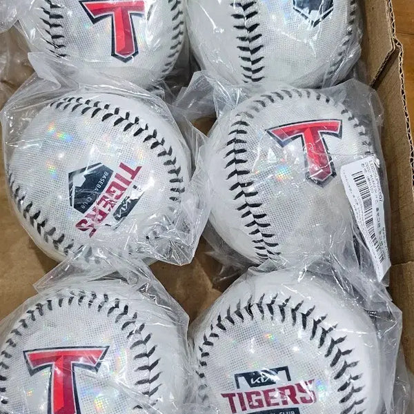 [BUNJANG] KIA Tigers Hologram Logo Ball 6-Piece Set / KIA 타이거즈 홀로그램 로고볼 6개