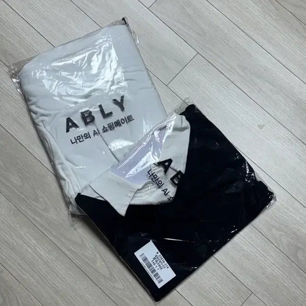 [BUNJANG] Layered Collar T-Shirt - New / 택포| 레이어드 카라티 새상품 프레피룩 양도
