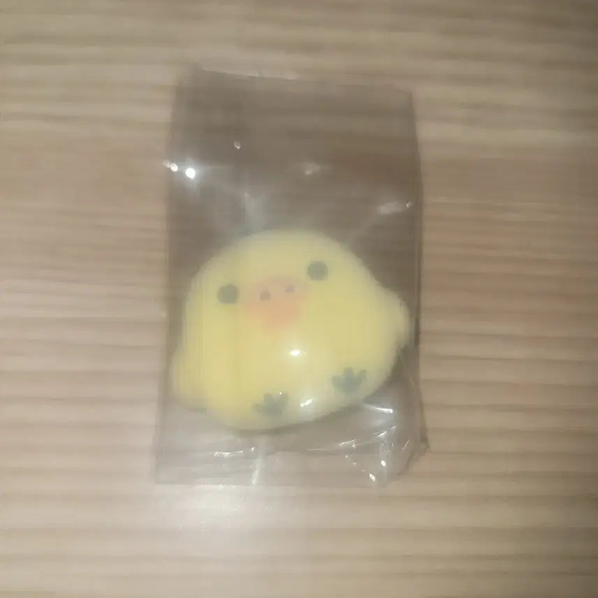 [BUNJANG] Rilakkuma Kiiroitori Badge / 리락쿠마 키이로이토리 뱃지