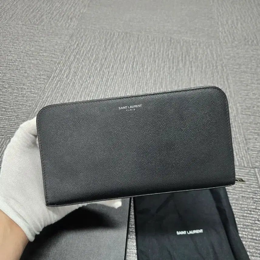 [BUNJANG] Saint Laurent Classic Zip Around Wallet Long Wallet / [특가][정품] 입생로랑 클래식 지피월릿 장지갑