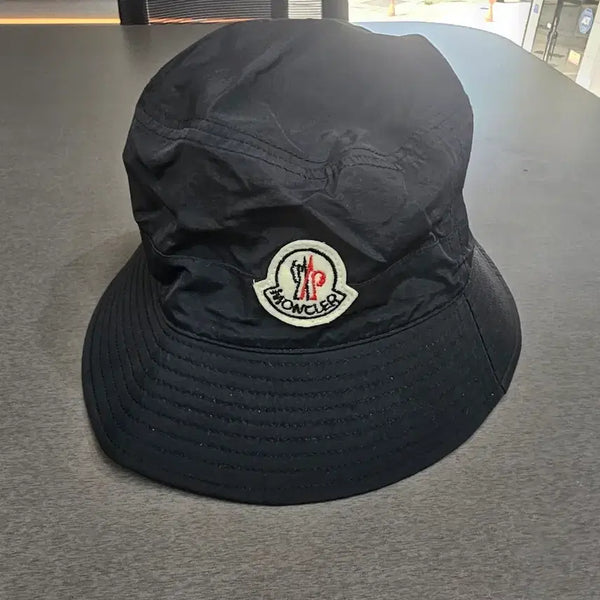 [BUNJANG] Moncler Logo Bucket Hat Black / (새상품)몽클레어 로고 버킷햇 블랙