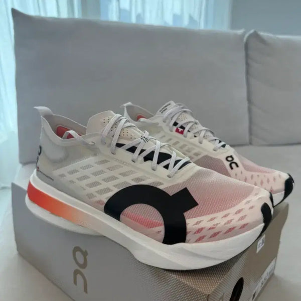 [BUNJANG] On Running Cloudboom Strike Running Shoes Size 265 / 온러닝 클라우드붐 스트라이크 런닝화 265
