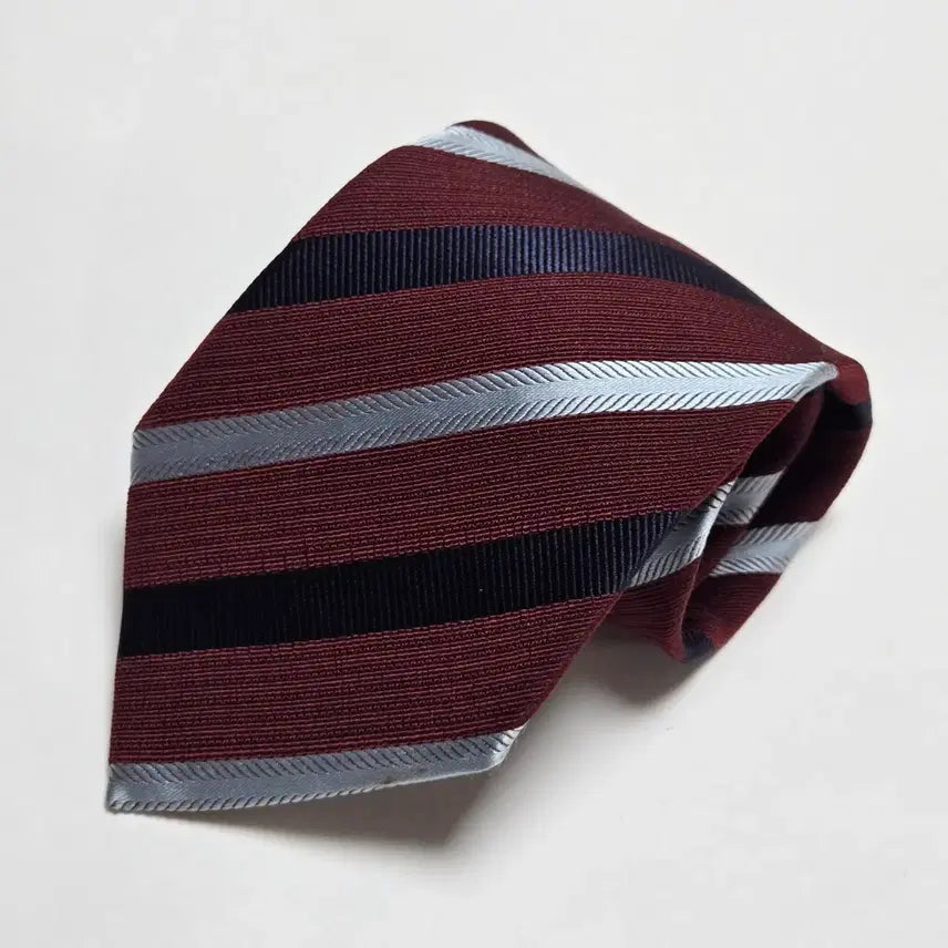 [BUNJANG] Giorgio Armani Silk Stripe Necktie / 조르지오 아르마니 실크 넥타이