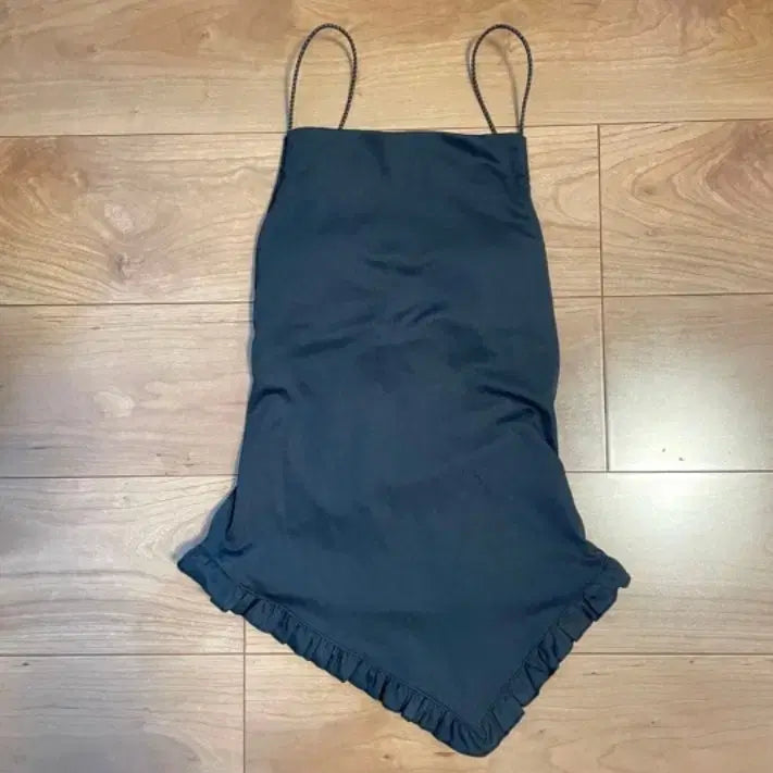 [BUNJANG] Ruffle Trim Spaghetti Strap Mini Dress / 나시 원피스 프릴 장식