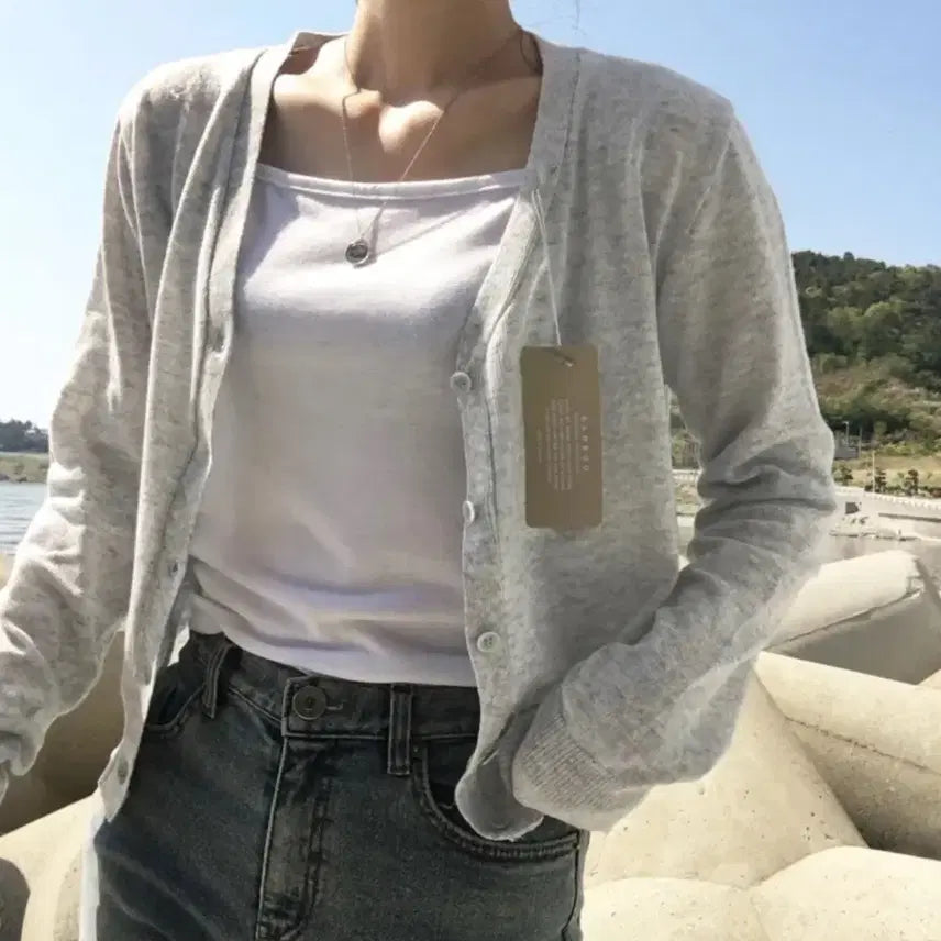 [BUNJANG] Semi Crop V-Neck Cardigan / 얇은 기본 가디건 / 가벼워요. 여리여리 세미크롭 브이넥 아우터