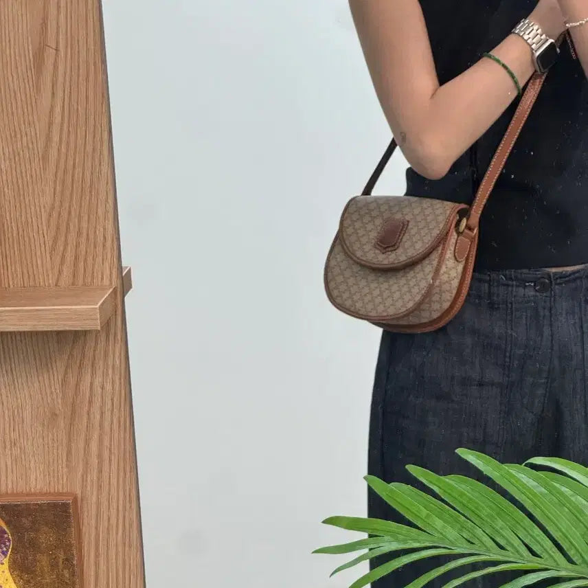 [BUNJANG] Celine Macadam Pattern Vintage PVC Leather Shoulder Bag / 셀린느 마카담 패턴 빈티지 PVC 가죽 숄더백