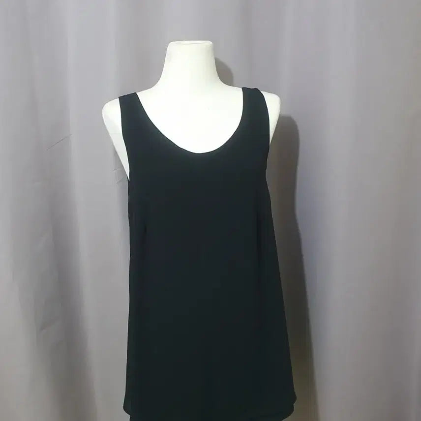 [BUNJANG] Black Sleeveless Blouse / 블랙 민소매 블라우스 나시