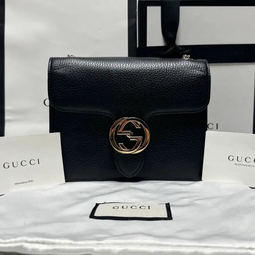[BUNJANG] Gucci Interlocking GG Leather Chain Shoulder Bag Small Black / [S+급] 구찌 인터로킹 GG 가죽 체인 숄더백 스몰 블랙