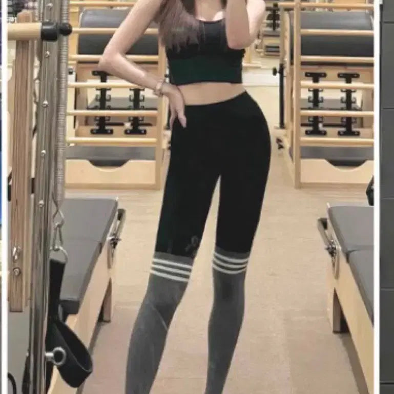 [BUNJANG] Non-Slip Yoga & Pilates Socks (Grey) / [새상품] 논슬립 니삭스 요가 필라테스 양말 그레이