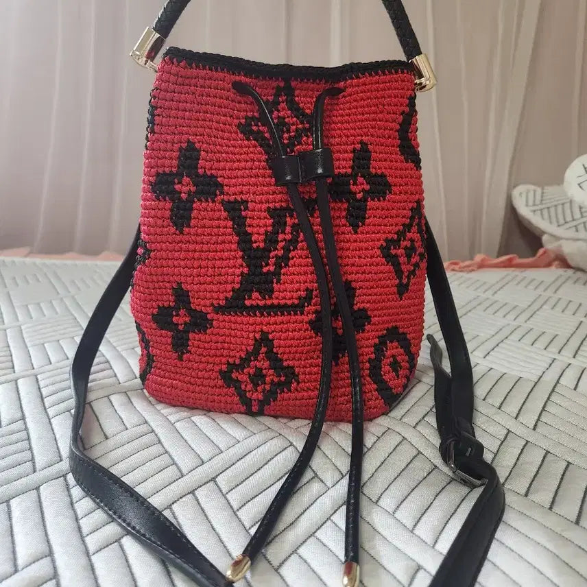 [BUNJANG] Louis Vuitton Style Monogram Pattern Crochet Bucket Bag / 루이비통식 고급스러운 모노그램 패턴 뜨개가방