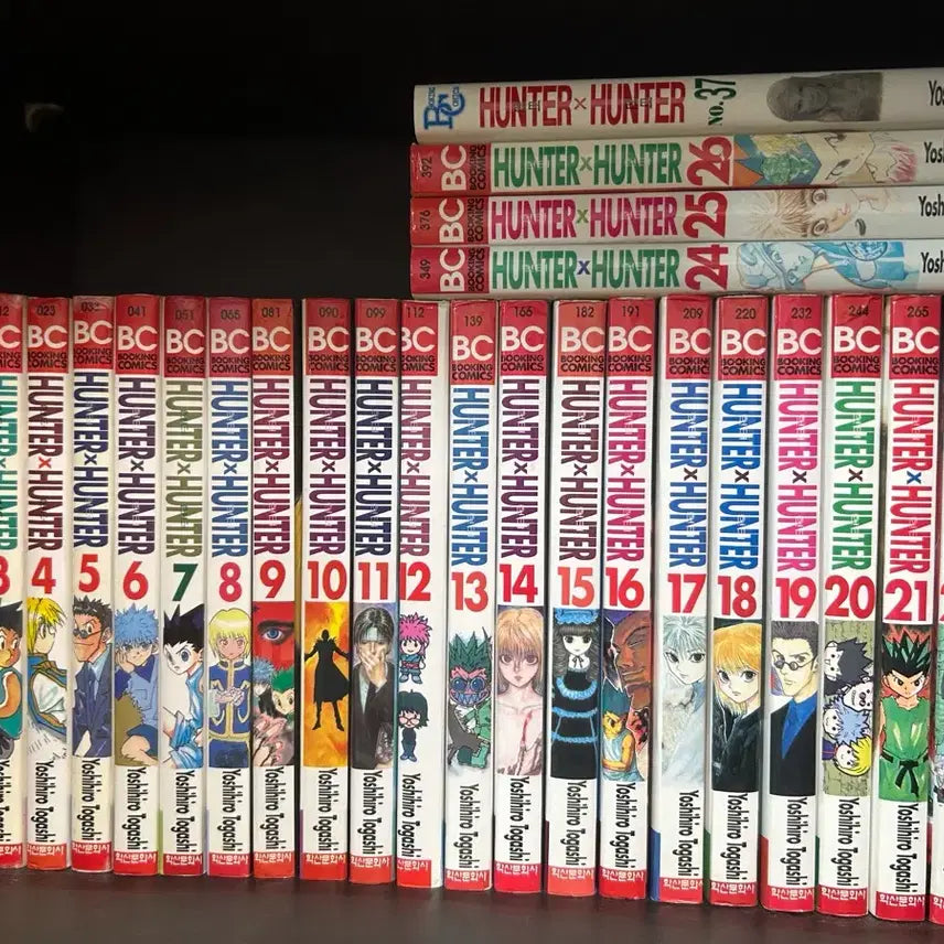 [BUNJANG] Hunter x Hunter Manga Volumes 1-26 (First Edition), Volume 37 (Revised Edition) Set / 헌터X헌터 구판 만화책 1-26권, 37권