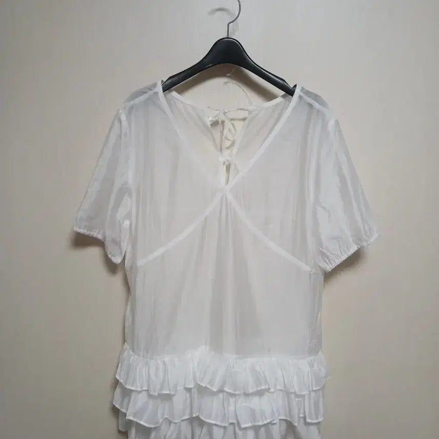 [BUNJANG] HANE Ruffle Blouse - White (S) / 무신사 HANE 하네 프릴 블라우스 S 새상품