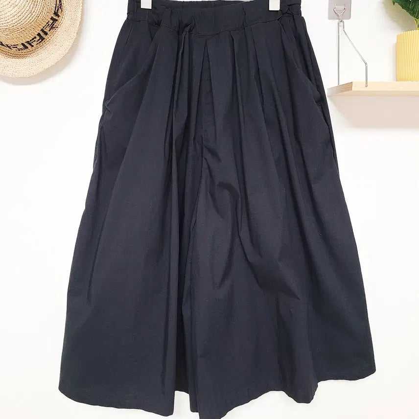[BUNJANG] Bogati Black Wide Leg Culottes Pants (Size M/66) / 보가티 바스락 치마바지 66 밴딩 와이드팬츠 블랙