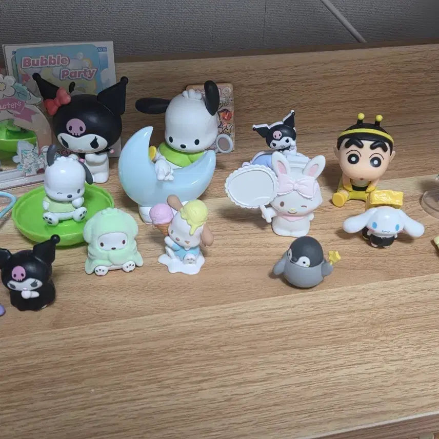 [BUNJANG] Sanrio Pochacco, Kuromi, Cinnamoroll, Shin-chan Gacha Figures Bundle Set / 산리오 포챠코 쿠로미 시나모롤 가챠 피규어 일괄 판매합니다. 짱구