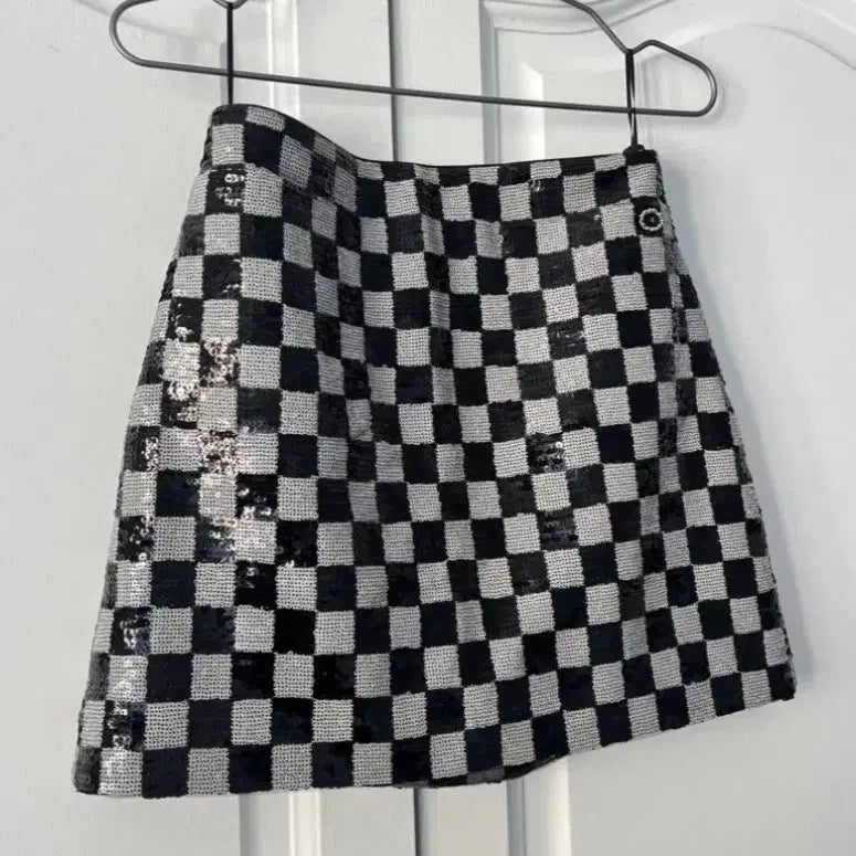 [BUNJANG] Chanel Checkerboard Sequin A-Line Skirt / 정품 샤넬 체커보드 시퀸 스커트 36