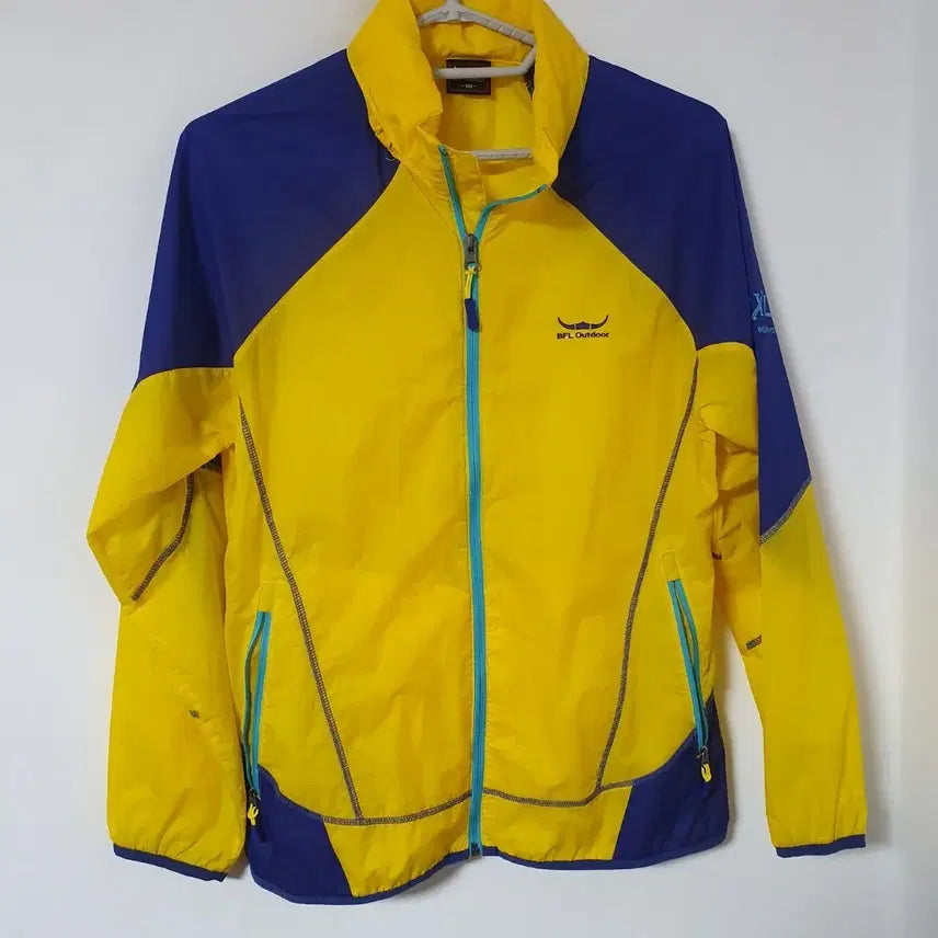 [BUNJANG] BFL Outdoor Windrunner Yellow/Navy Size 100 / BFL 아웃도어 윈드러너 옐로우/네이비100