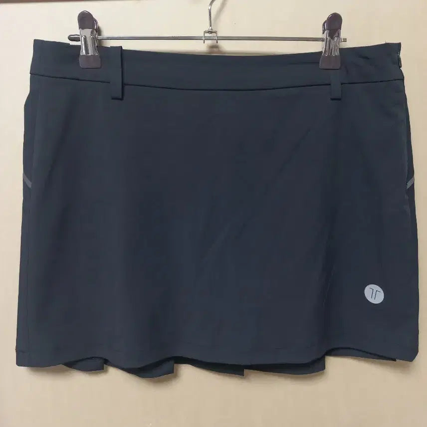 [BUNJANG] Mark &ロナ Golf Women's Spring/Summer Skirt L (31-32) / 정품 마크앤로나 골프 봄여름 여성 스커트 L(31~32)