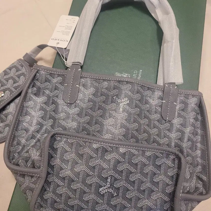 [BUNJANG] Ang Small Gray Tote Bag / 앙 스몰 그레이 토트백