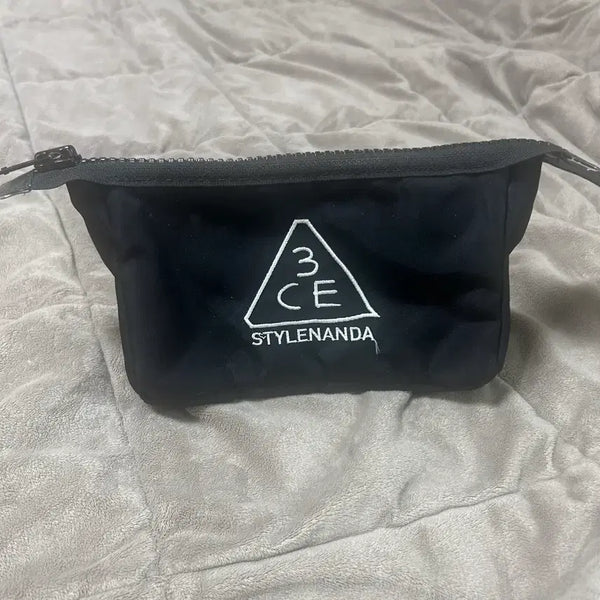 [BUNJANG] 3CE Style Nanda Black Pouch / 3CE 스타일난다 블랙 파우치