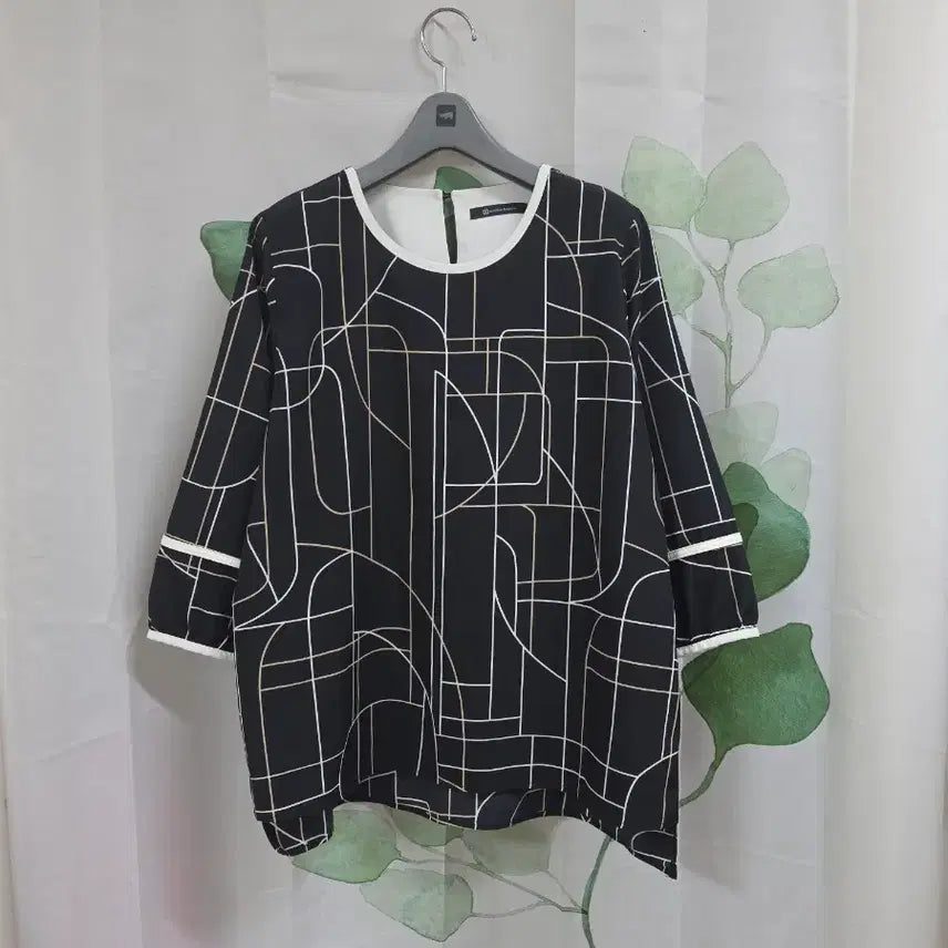 [BUNJANG] Arnold Palmer 7-Sleeve Blouse Black Pattern / 아놀드바시니 블라우스
