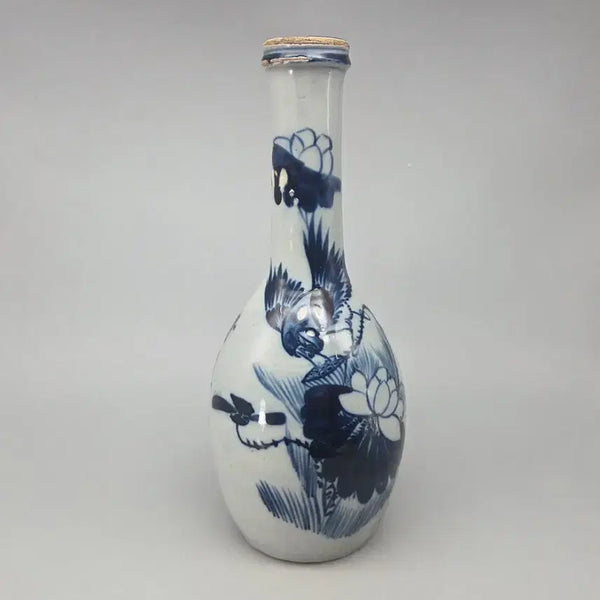 [BUNJANG] Authentic Korean Celadon Porcelain Vase with Inscriptions, Lotus and Magpie Motif / 골동품 진품 제작 간기 있는 청화백자 시문  연꽃에 까치문 병