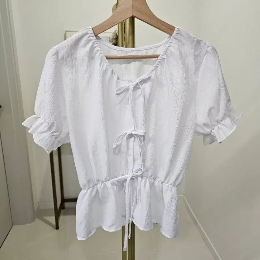 [BUNJANG] Ribbon Banding Flare Blouse / 리본 밴딩 플레어 블라우스