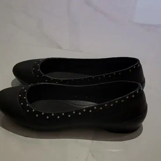 [BUNJANG] Corox Studded Ballet Flats / 코록스 플렛슈즈
