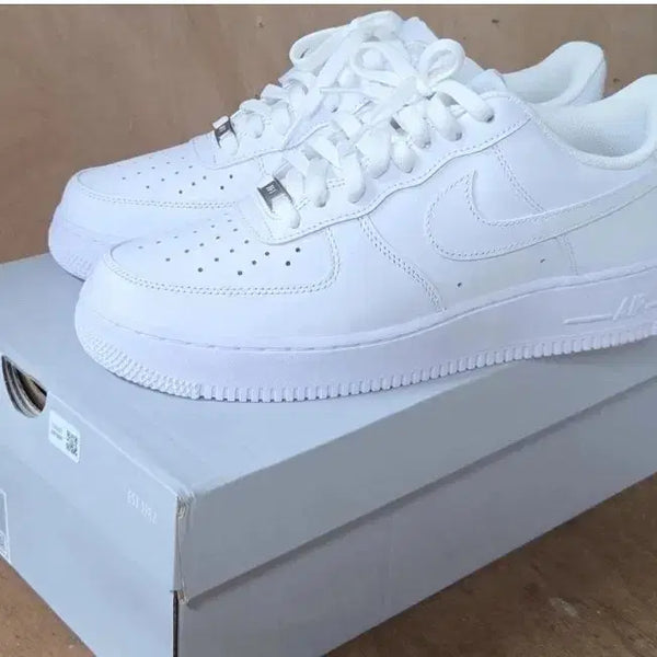[BUNJANG] Nike Air Force 1 Low 'Triple White' 260 / 나이키 에어포스 1 로우 올백 260