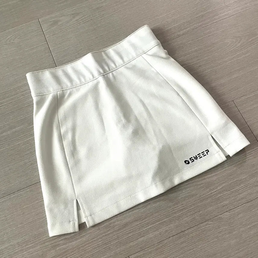 [BUNJANG] SWEEP White Bowling Skirt (Size S) / SWEEP 스윕 골프 스커트 볼링 스커트 s사이즈