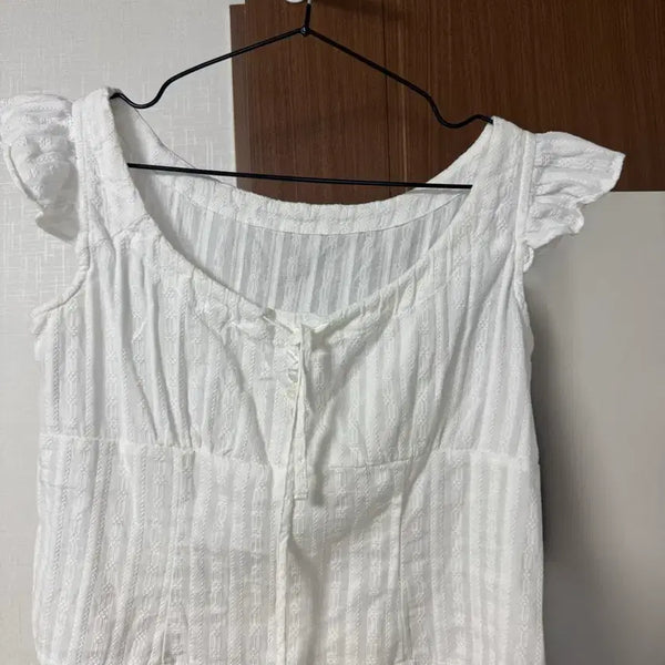 [BUNJANG] White Wing Frill Blouse / 화이트 블라우스 날개프릴