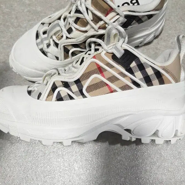 [BUNJANG] Burberry 230 / 버버리230