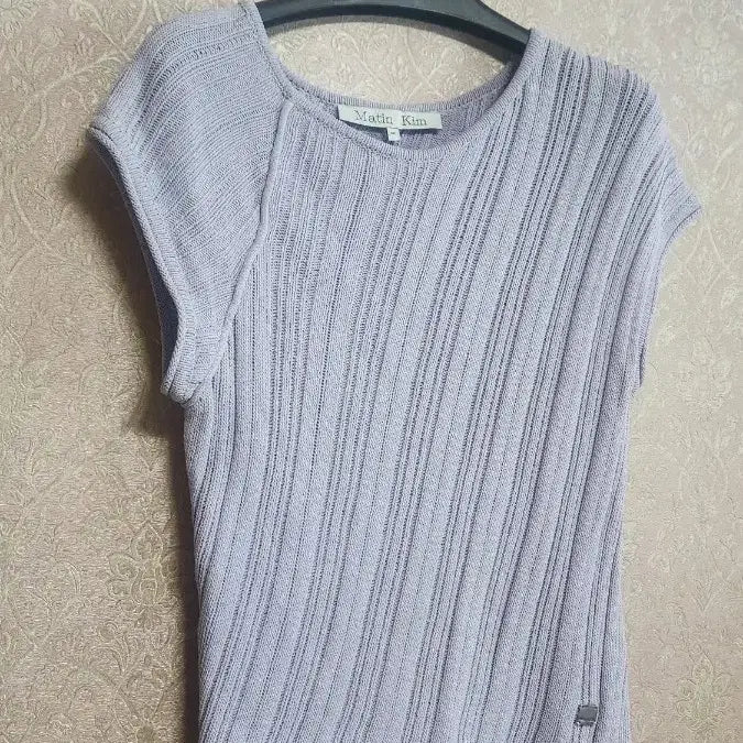 [BUNJANG] Matinkim Summer Knit Cap Sleeve Top / 마뗑킴 여름니트 캡소매  듀엘 킨더살몬 레이브 시슬리 질스튜어트