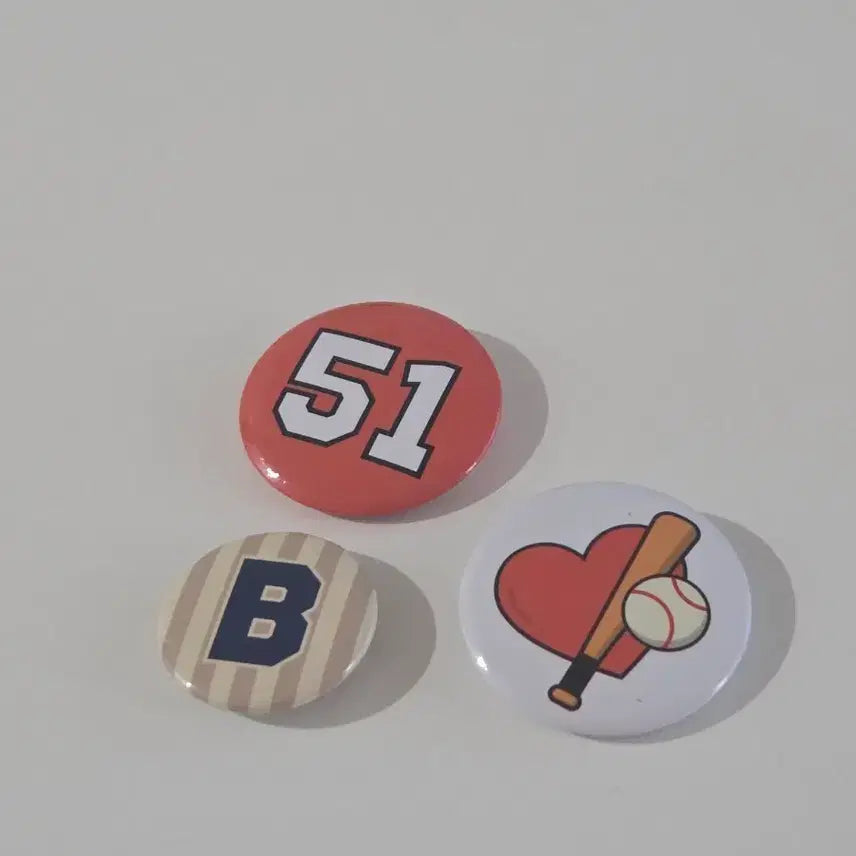 [BUNJANG] Daiso Baseball Badges Set of 3 / 다이소 야구 뱃지