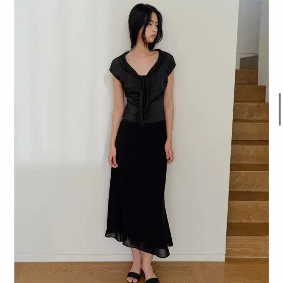 [BUNJANG] Kinder Salmon Valois Blouse / 킨더살몬 valois 블라우스