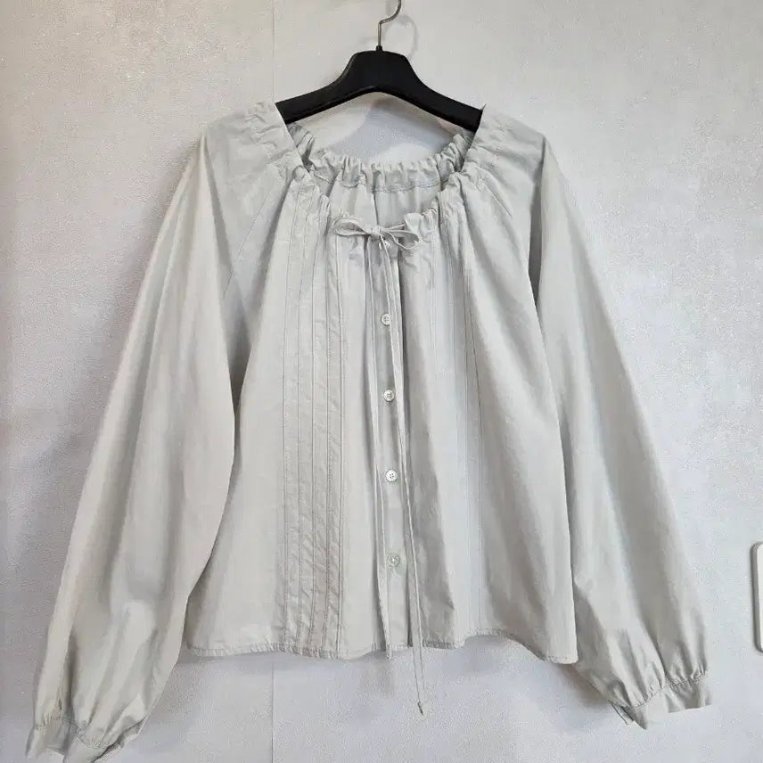 [BUNJANG] Ordinary Holiday Blouse / 오디너리홀리데이 블라우스