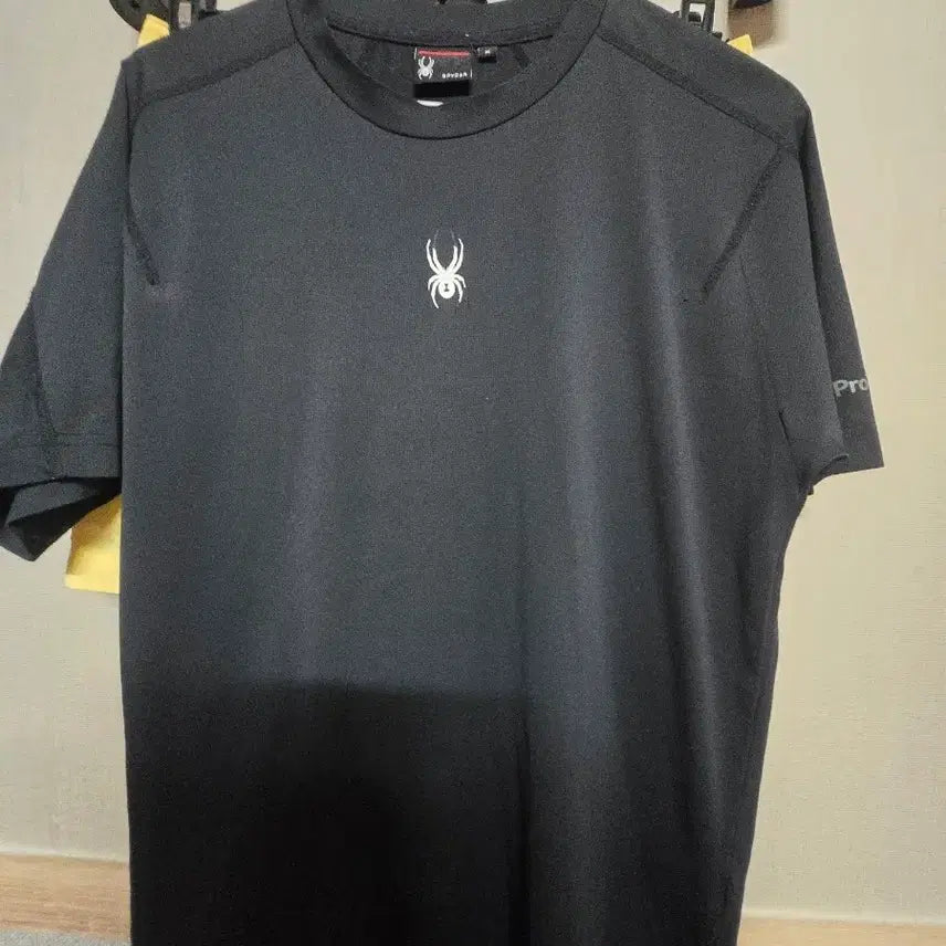 [BUNJANG] Spider Black T-Shirt / 스파이더 반팔티 검정