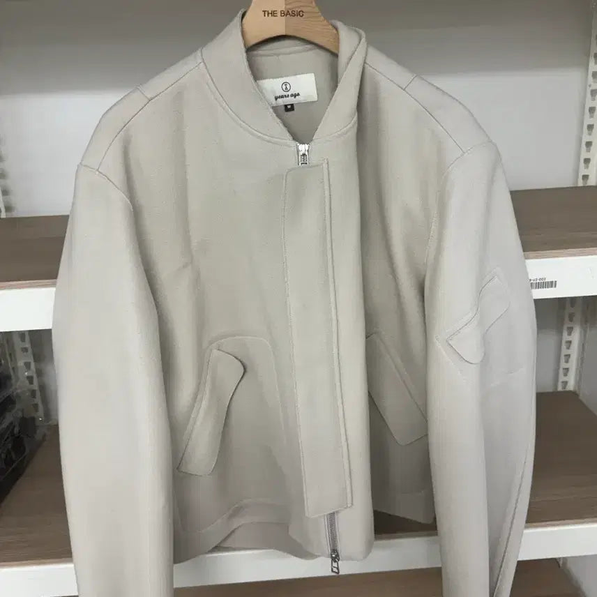 [BUNJANG] Years ago Melton Wool Cutout Blouson Cream M / 이얼즈어고 멜튼울 컷아웃 블루종 크림색 M