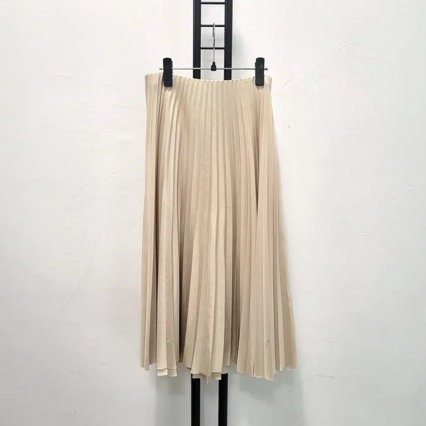 [BUNJANG] Theory Beige Pleated Long Skirt / 정품 THEORY 베이지 롱 스커트
