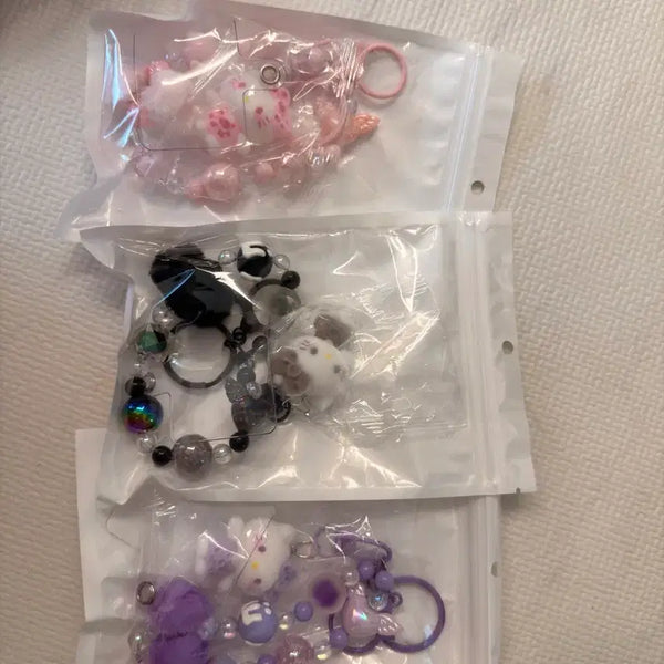 [BUNJANG] Hello Kitty Faux Fur Strap Keychain (Sealed) / 키티 퍼 스트랩 미개봉 새상품