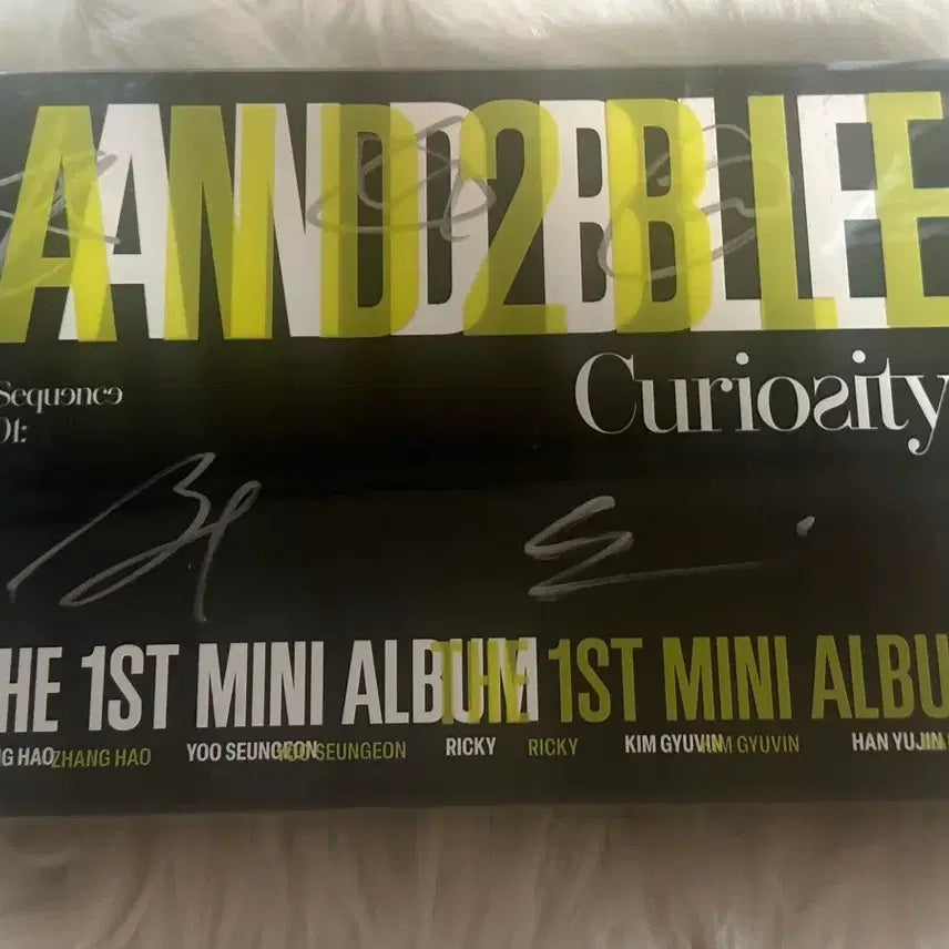 [BUNJANG] AND2BLE Signed 1st Mini Album 'Curiosity' / AND2BLE 앤더블 친필 싸인앨범