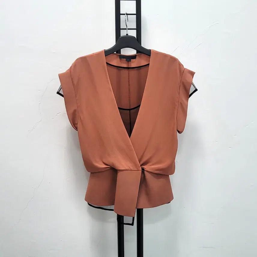 [BUNJANG] Alexander Wang Camel V-Neck Wrap Blouse / 정품 알렉산더왕 카멜 브이넥 랩 블라우스